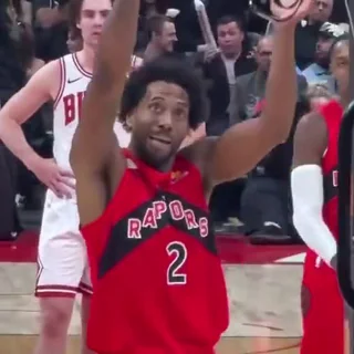 Kawhi Leonard malfunctions whilst taking free throws.
